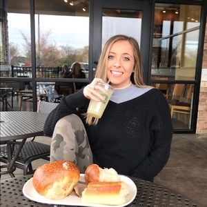 Meet your Posher, Macy